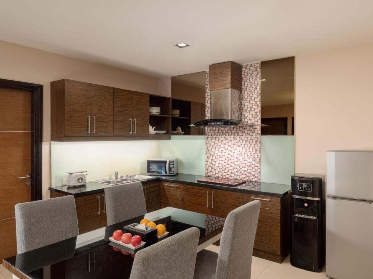 Grand City Hall Hotel & Serviced Residences Medan Exterior photo