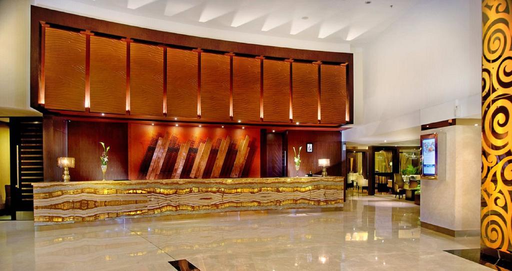 Grand City Hall Hotel & Serviced Residences Medan Exterior photo